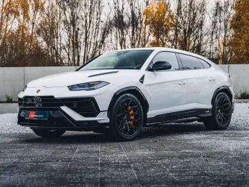 Urus S   Pano   B O   Bianco Icarus   23