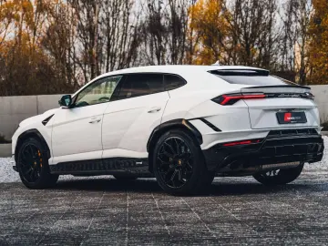 Urus S   Pano   B O   Bianco Icarus   23