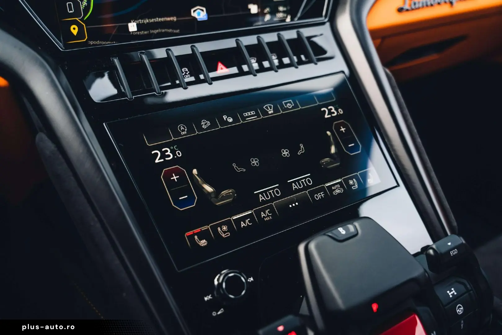 Urus S   Pano   B O   Bianco Icarus   23