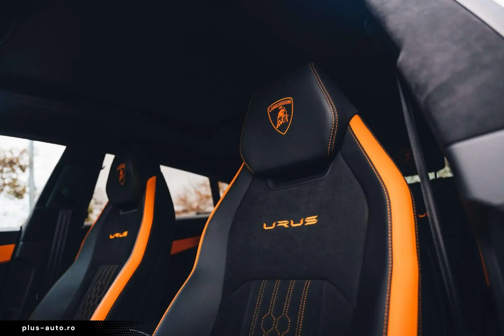 Urus S   Pano   B O   Bianco Icarus   23