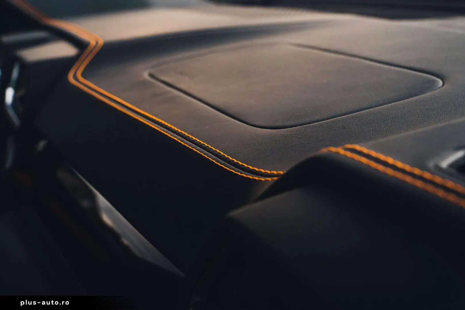 Urus S   Pano   B O   Bianco Icarus   23