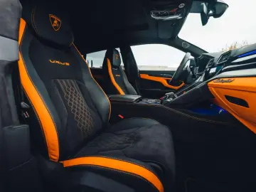 Urus S   Pano   B O   Bianco Icarus   23