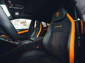 Urus S   Pano   B O   Bianco Icarus   23