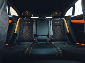 Urus S   Pano   B O   Bianco Icarus   23