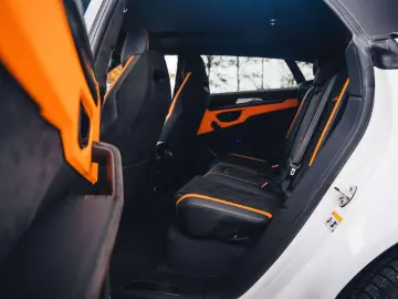 Urus S   Pano   B O   Bianco Icarus   23