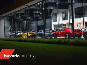 Urus S   Pano   B O   Bianco Icarus   23