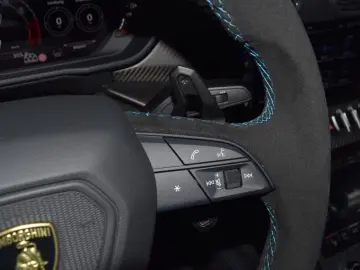 Urus Performante Carbonhaube & Paket Pano MY25