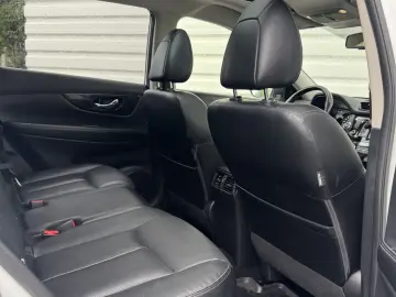 Nissan X-trail 4×4 2.0