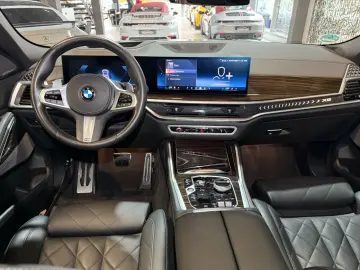 X6 40i xD M Sport Pro~PANO SKY~H&K~360~HUD~21