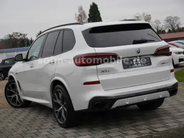 X5 xDrive 45e M-Sport