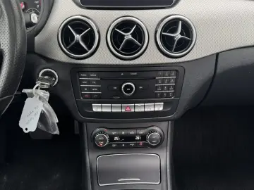 Mercedes Benz B250 benzina cutie automata
