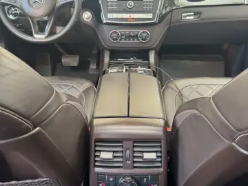 Mercedes Benz GLS350