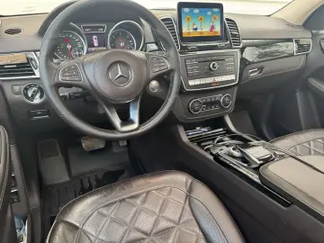 Mercedes Benz GLS350