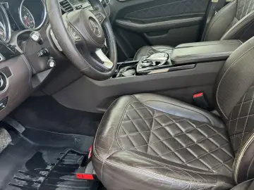 Mercedes Benz GLS350