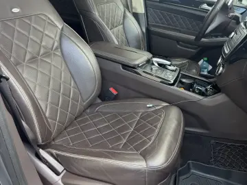 Mercedes Benz GLS350