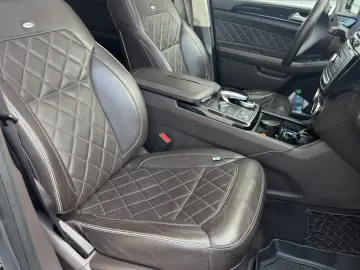 Mercedes Benz GLS350