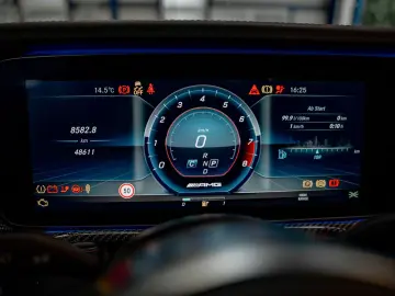 G 63 AMG 1.Hd 22  Standhzg AHK Superior Burm