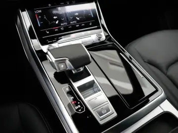 Q7 55 TFSIe quattro