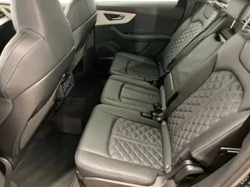 Q7 55 TFSIe quatro