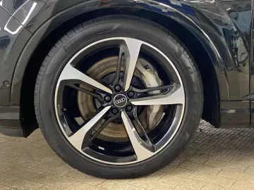 Q7 55 TFSIe quatro