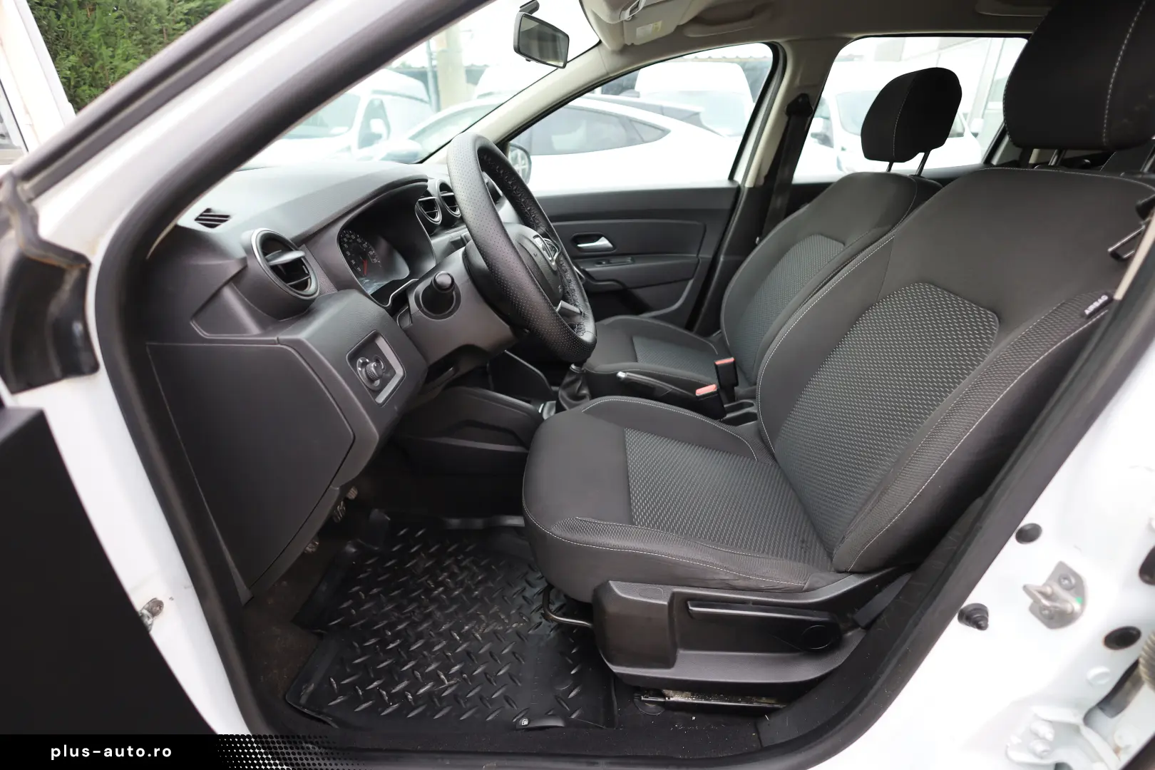 Dacia Duster 1.5D 115CP Comfort 4WD