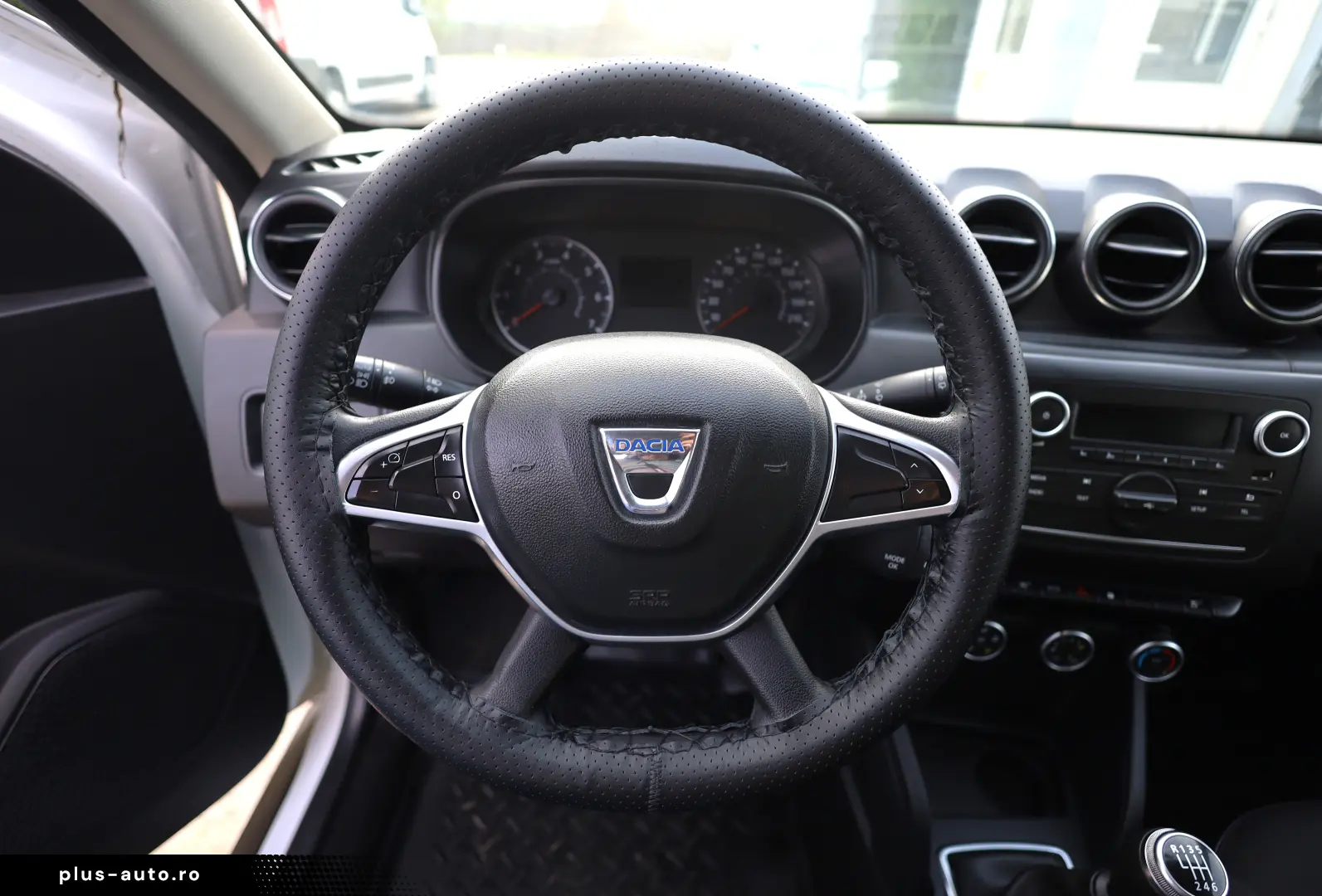 Dacia Duster 1.5D 115CP Comfort 4WD