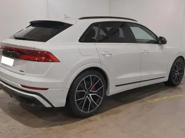 Q8 55TFSI Competition S-Line