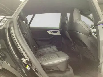 Q8 55 TFSI Q 2x S-LINE