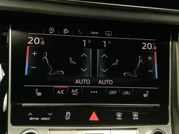 Q8 55 TFSI Q 2x S-LINE