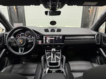 Porsche Cayenne Turbo S E-Hybrid Tiptronic S