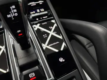 Porsche Cayenne Turbo S E-Hybrid Tiptronic S