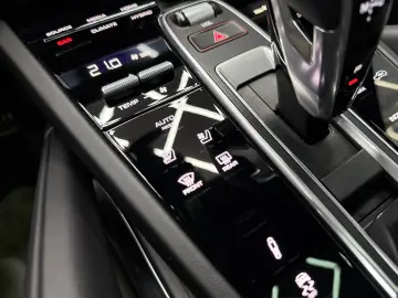 Porsche Cayenne Turbo S E-Hybrid Tiptronic S