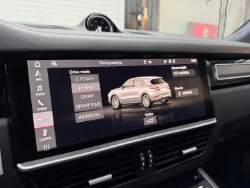 Porsche Cayenne Turbo S E-Hybrid Tiptronic S