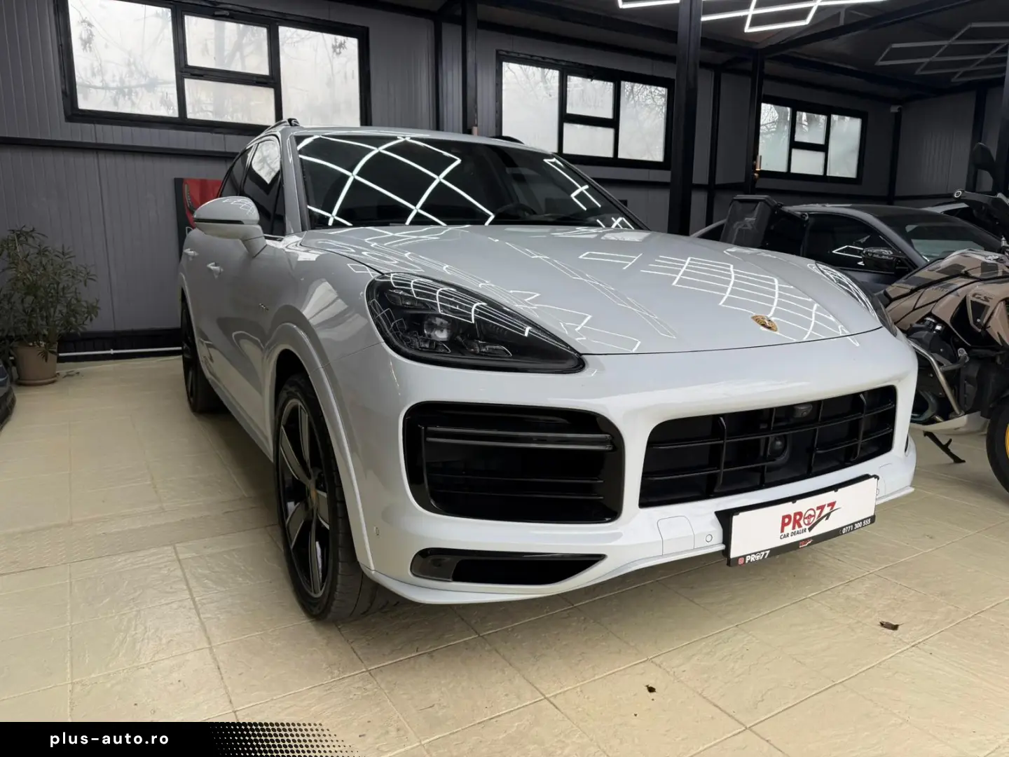 Porsche Cayenne Turbo S E-Hybrid Tiptronic S