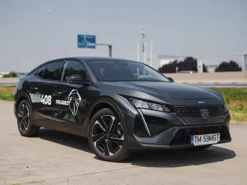 Peugeot 408 ALLURE PACK 1.2 L PURETECH TURBO SS 130 CP EAT8