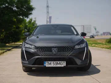 Peugeot 408 ALLURE PACK 1.2 L PURETECH TURBO SS 130 CP EAT8