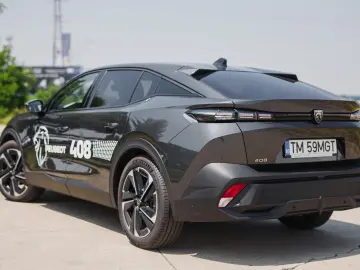 Peugeot 408 ALLURE PACK 1.2 L PURETECH TURBO SS 130 CP EAT8