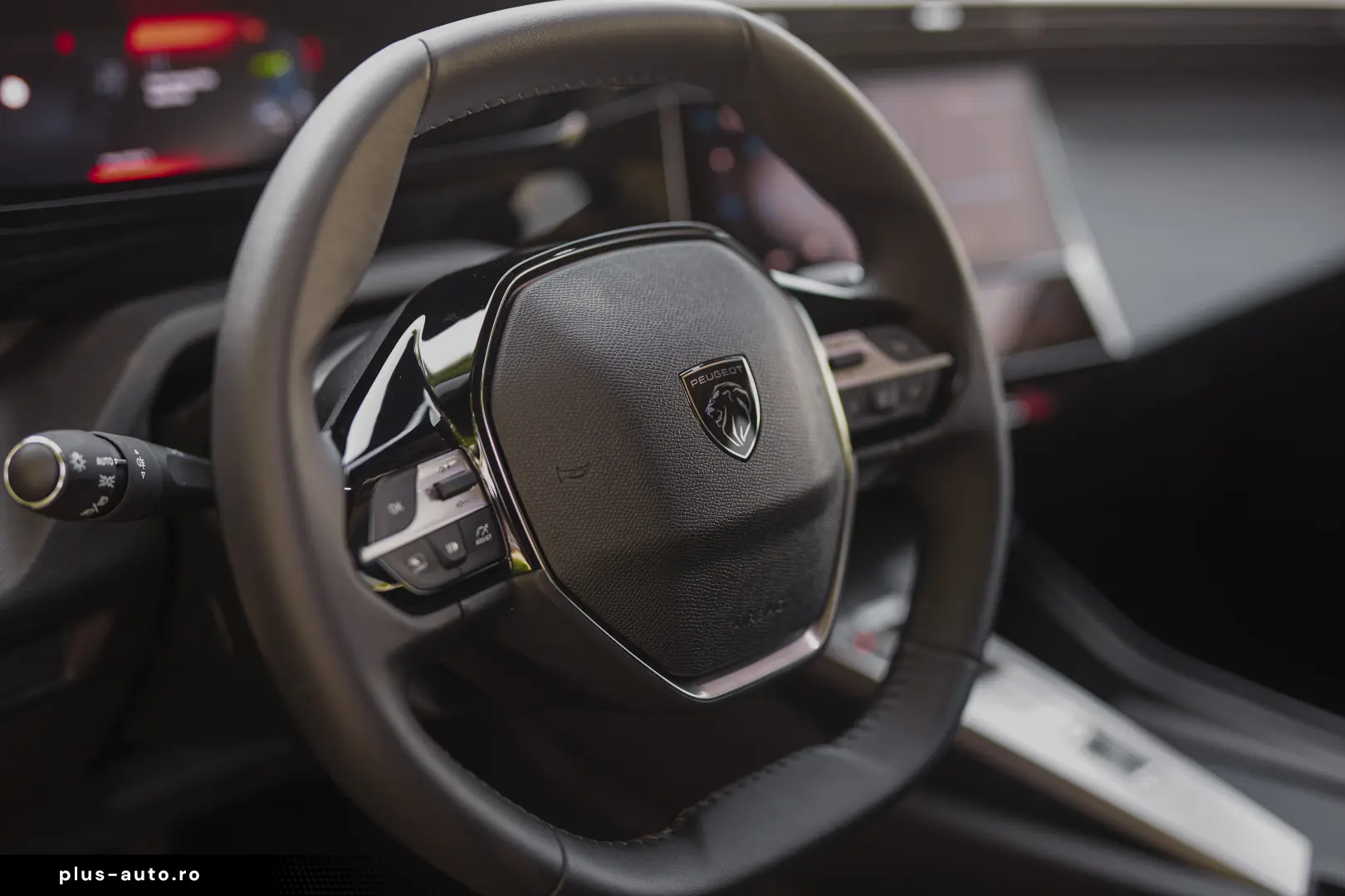 Peugeot 408 ALLURE PACK 1.2 L PURETECH TURBO SS 130 CP EAT8