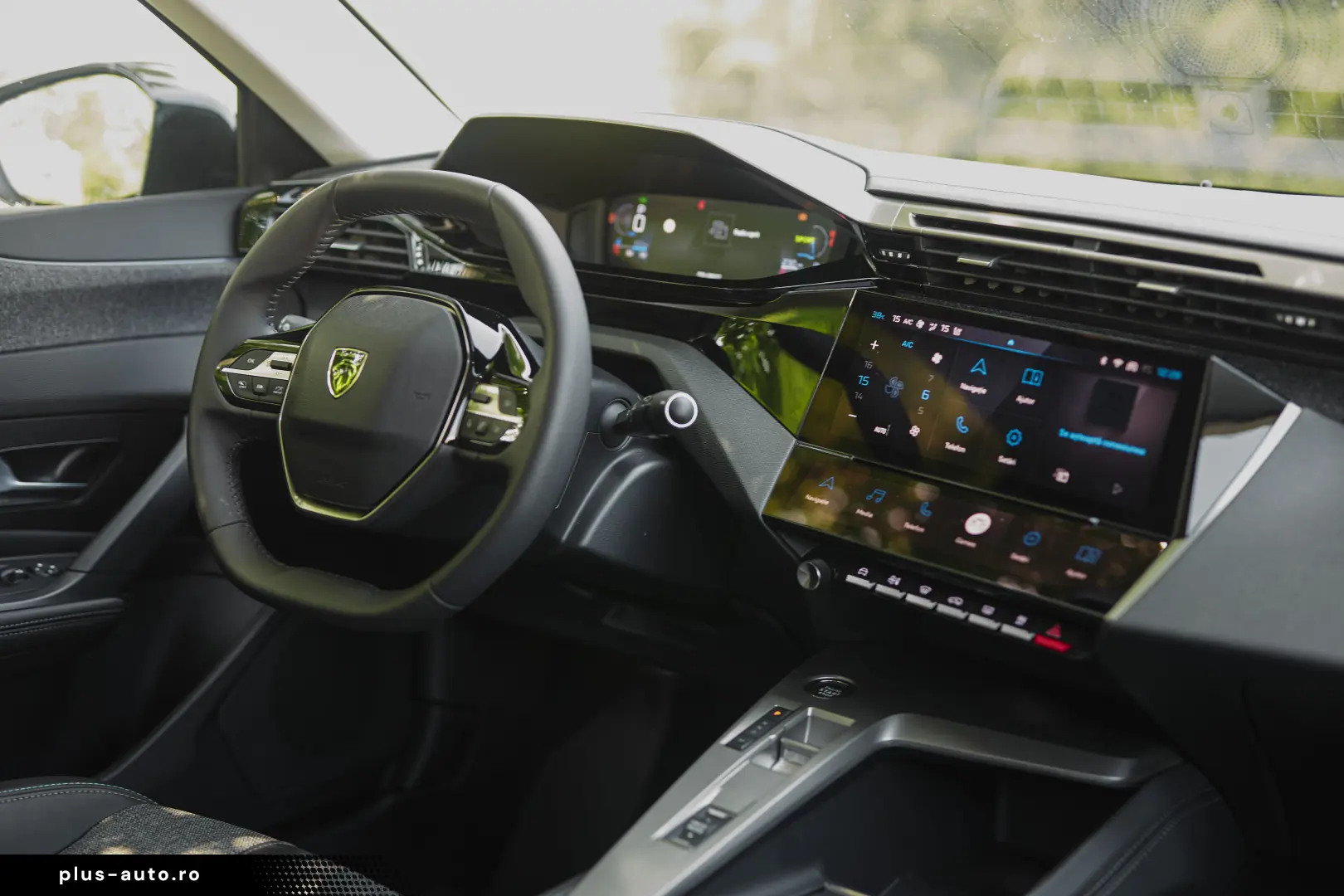 Peugeot 408 ALLURE PACK 1.2 L PURETECH TURBO SS 130 CP EAT8