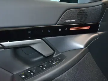 520i A   HUD   LED   4 ZONEN   HARMAN   ACC