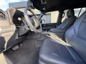 Land Cruiser 2.8 D-4D AWD Executive