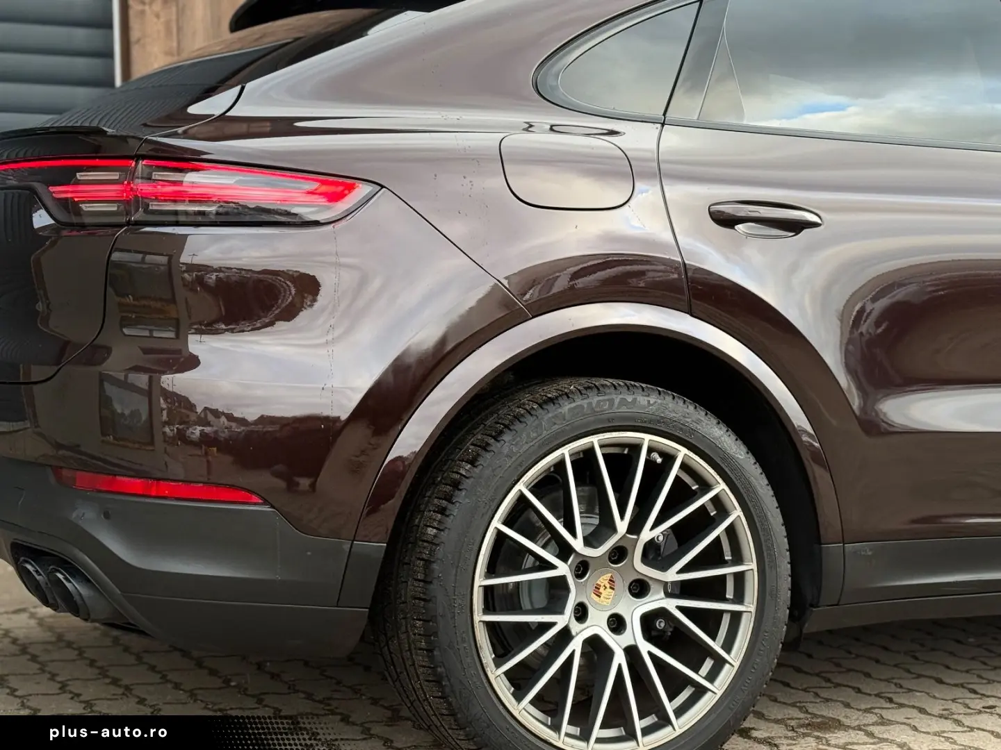 Cayenne Hybrid Platinum Edition