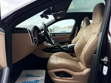 Cayenne Hybrid Platinum Edition