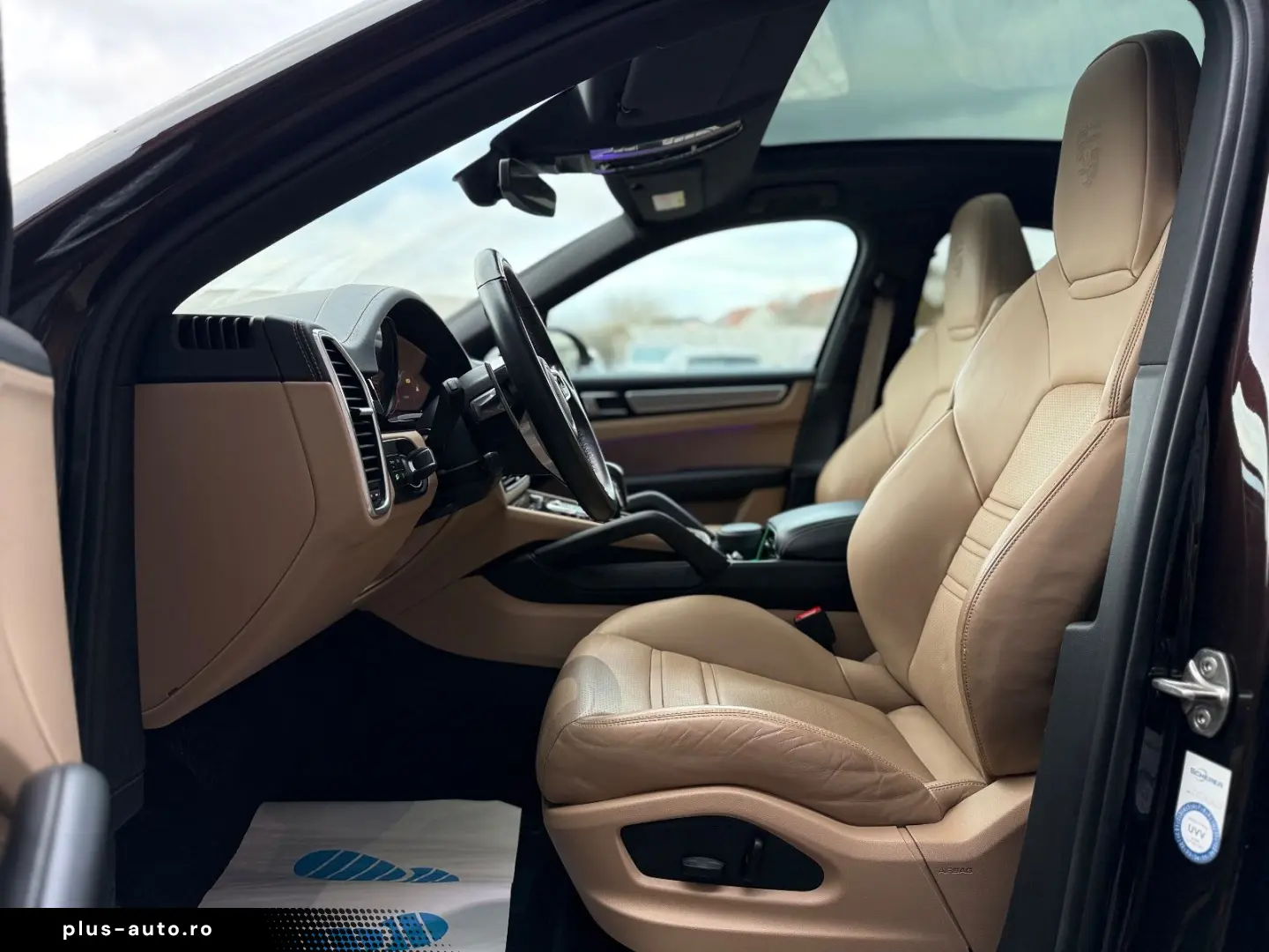 Cayenne Hybrid Platinum Edition