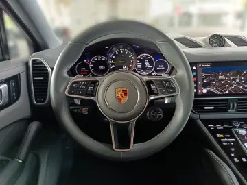 Cayenne Coupe E-Hybrid