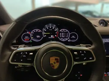 Cayenne Coupe E-Hybrid