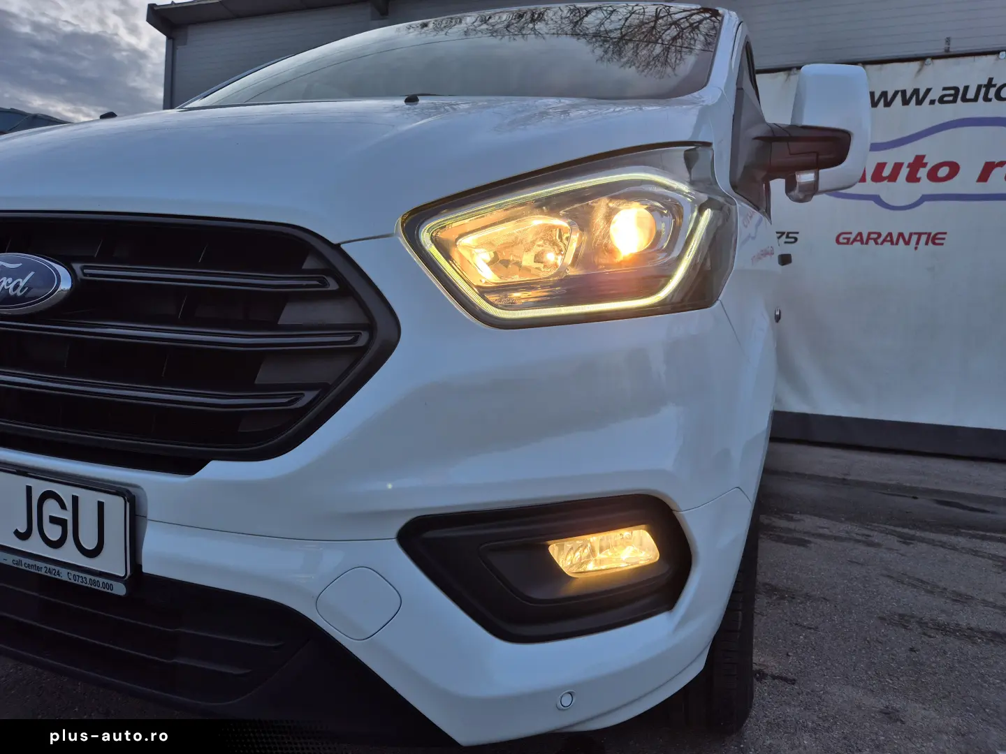 Ford Transit Custom Kombi 2.0 EcoBlue 130 CP L2H1 Trend Aut.