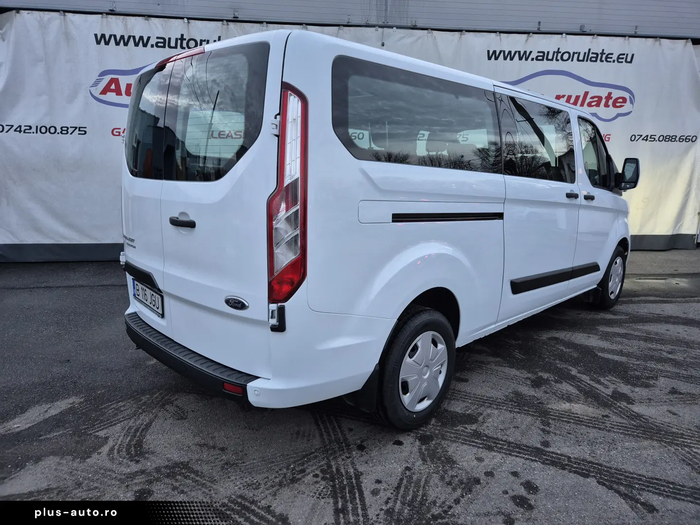 Ford Transit Custom Kombi 2.0 EcoBlue 130 CP L2H1 Trend Aut.