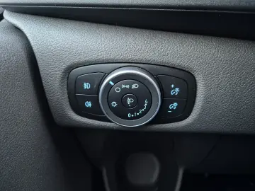 Ford Transit Custom Kombi 2.0 EcoBlue 130 CP L2H1 Trend Aut.