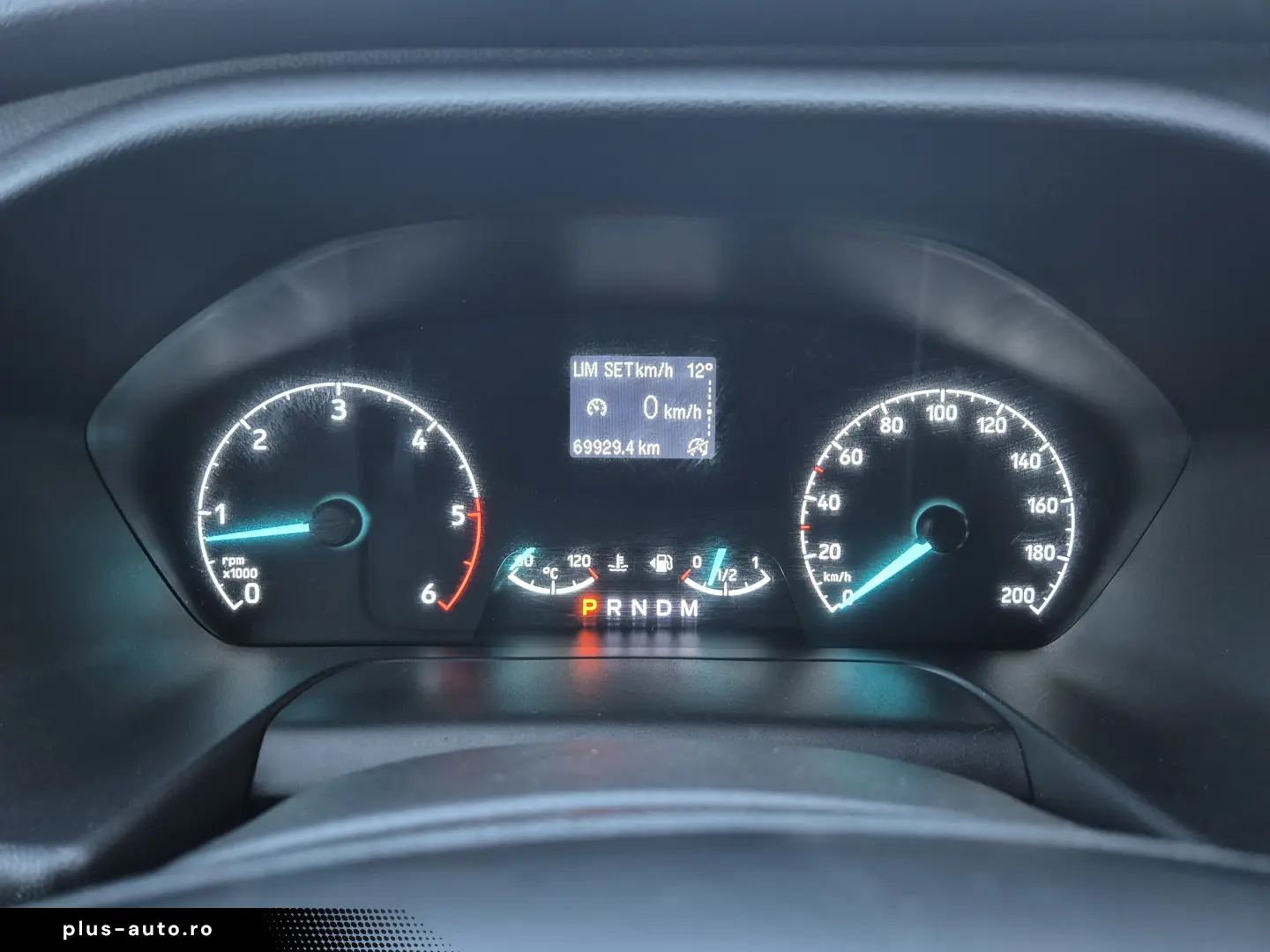 Ford Transit Custom Kombi 2.0 EcoBlue 130 CP L2H1 Trend Aut.